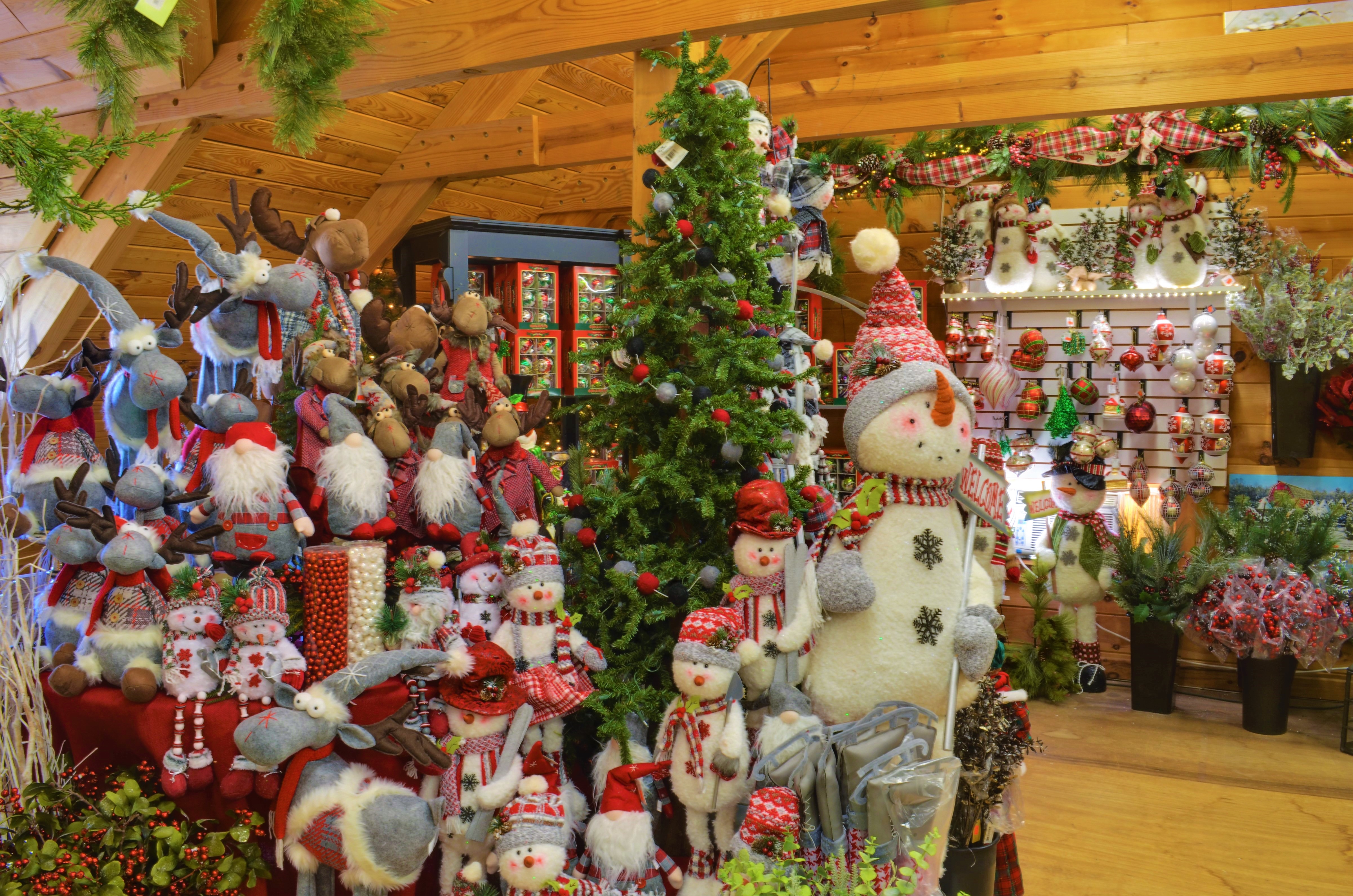 Swanton Store Holly Jolly Christmas Shop